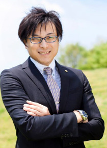 代表 播磨 史雄